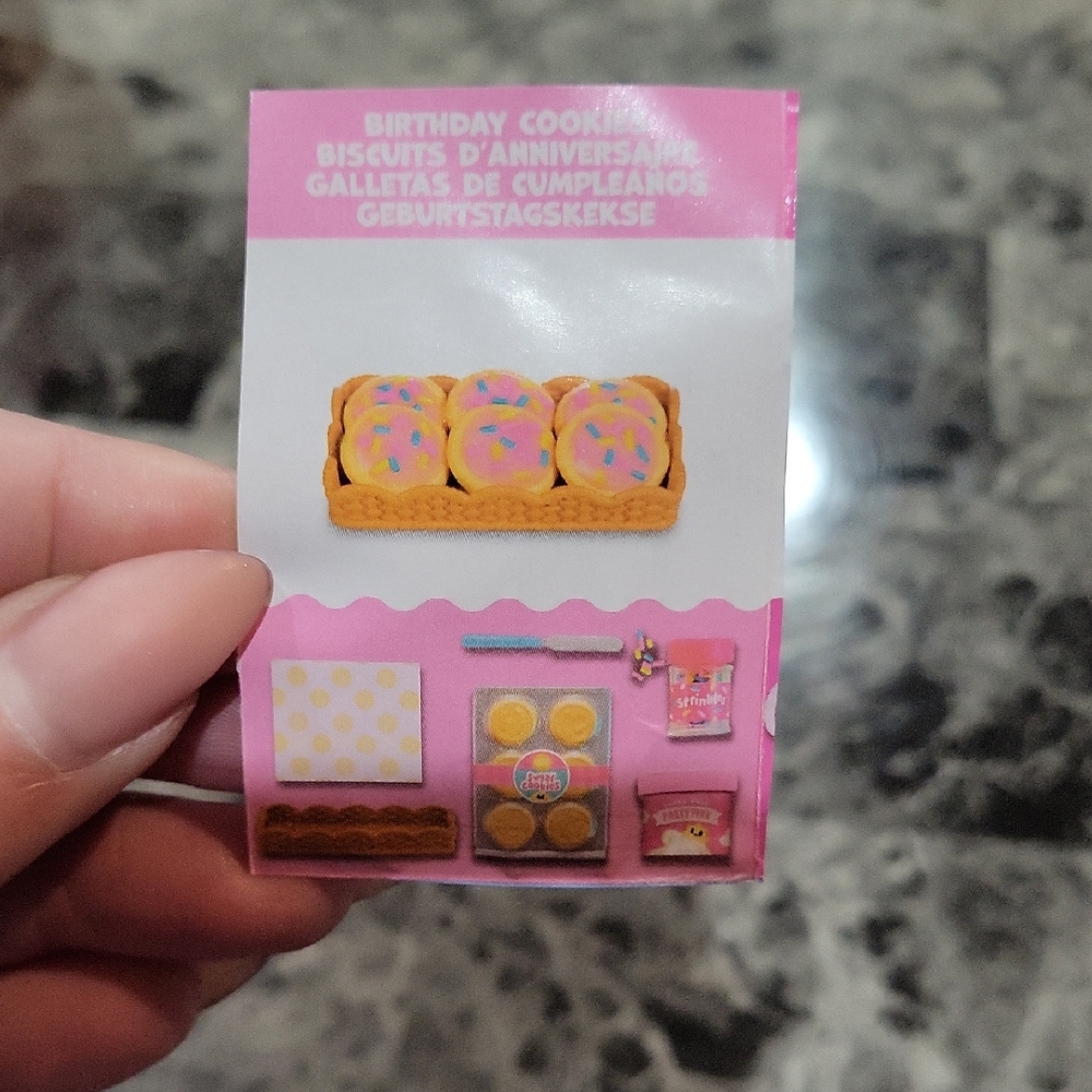Miniverse Make It Mini Birthday Cookies